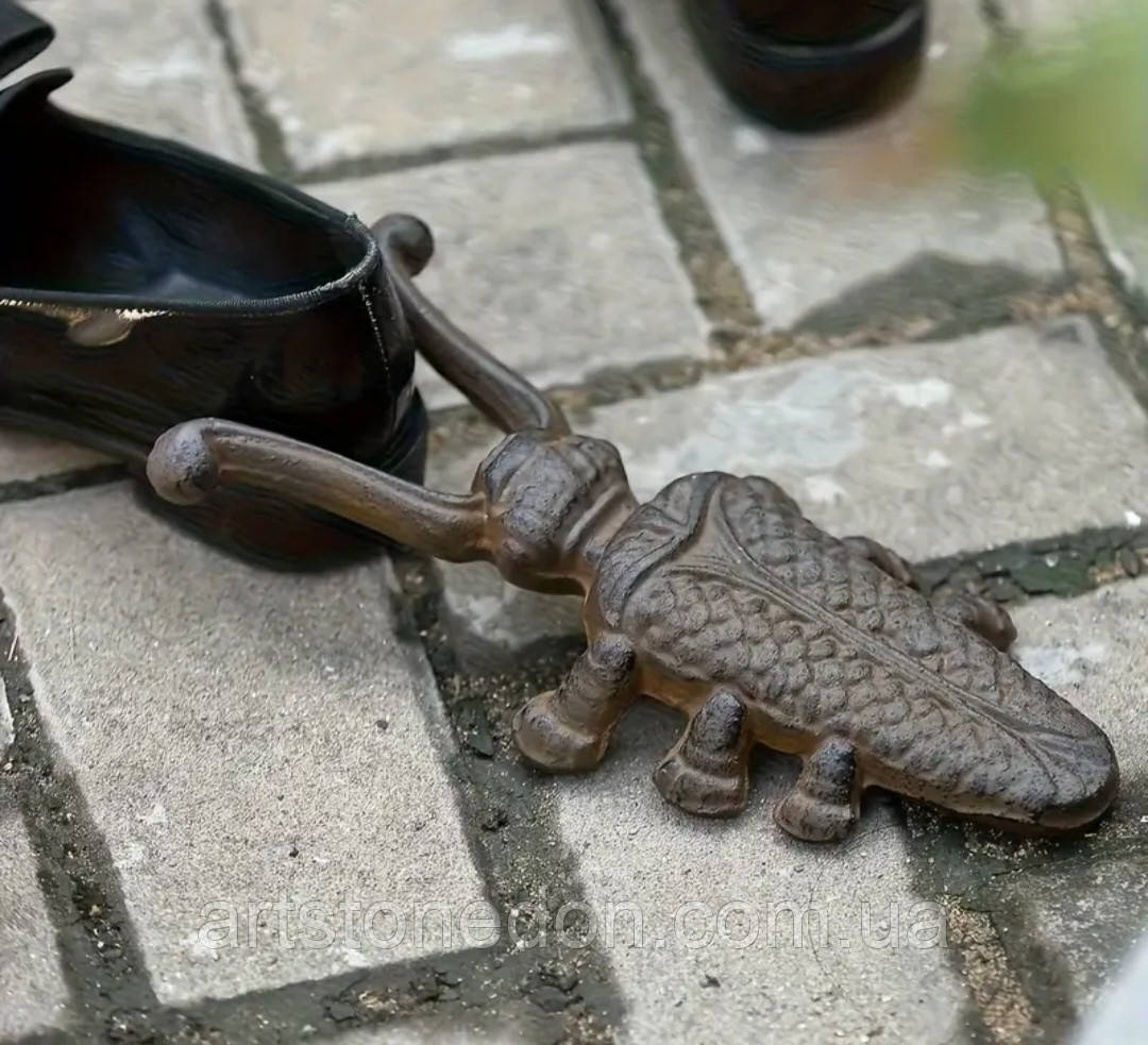 Крутий елемент декору: Чавунна підставка-знімач взуття у формі жука, фото 1