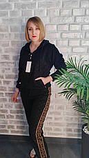 Жіночий трикотажний костюм-двійка зі стразами кофта+штани, фото 3