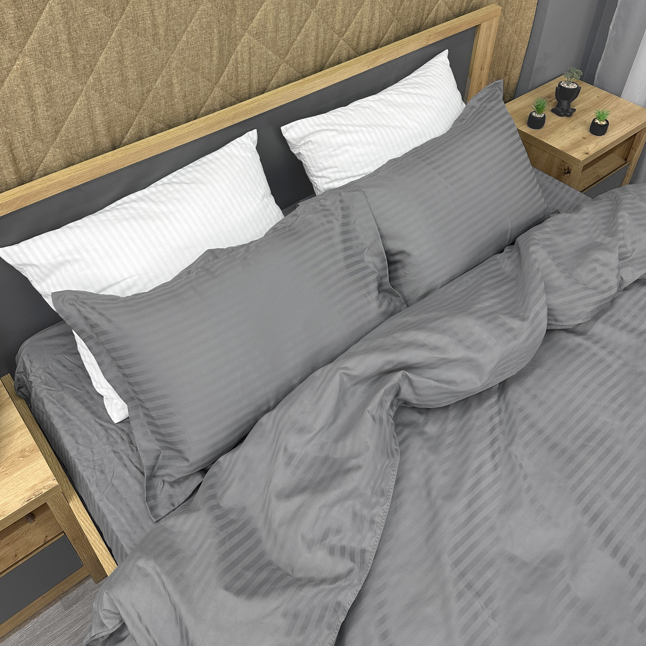 Комплект постільної білизни Страйп-сатин Двоспальний 180х220 з простирадлом на резинці 160х200х25 Сірий (88-108), фото 1