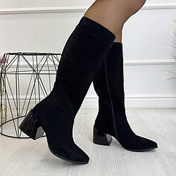 Чоботи жіночі замшеві на стійкому підборі. Колір чорний