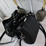 Шкіряна жіноча чорна сумка через плече квадратна середнього розміру модна на широкому ремені, фото 3
