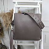 Шкіряна сумка через плече квадратна середнього розміру модна на широкому ремені, фото 2