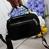 Шкіряна жіноча лакова чорна сумка клатч на широкому ремені вечірня маленька через плече, фото 2