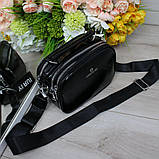 Шкіряна жіноча лакова чорна сумка клатч на широкому ремені вечірня маленька через плече, фото 8