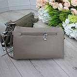 Шкіряна жіноча бежева сумка клатч вечірня маленька через плече, фото 5