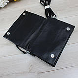 Шкіряна модна жіноча чорна сумка через плече маленька класична з ланцюжком, фото 5