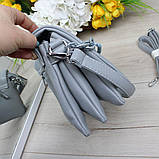 Шкіряна модна жіноча сумка блакитна через плече маленька класична з ланцюжком, фото 7