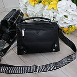 Шкіряна модна сумка чорна середнього розміру через плече, фото 9