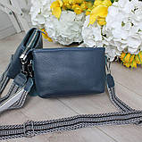 Натуральна шкіряна сумка жіноча клатч через плече маленька на широкому ремені вечірня синя, фото 5