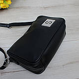 Шкіряна жіноча чорна сумка клатч через плече маленька модна вечірня, фото 4