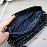 Шкіряна жіноча чорна сумка через плече квадратна середнього розміру модна вечірня, фото 8