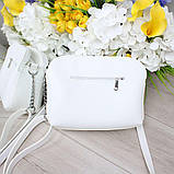 Біла жіноча сумка через плече середнього розміру модна вечірня, фото 5
