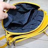Шкіряна жовта сумка через плече середнього розміру модна вечірня класична, фото 7