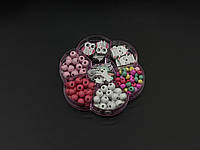 Набір намистин для плетіння браслетів, в пеналі.