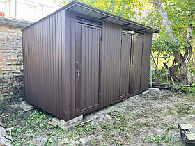 Дачний туалет із господарським блоком