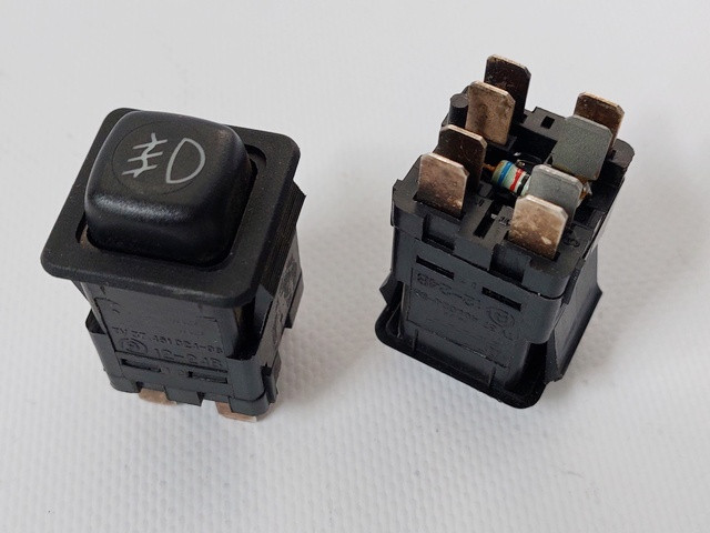 Кнопка передніх протитуманних фар МАЗ, ЗІЛ (8-ми конт.) 86.3710-10.03, фото 1