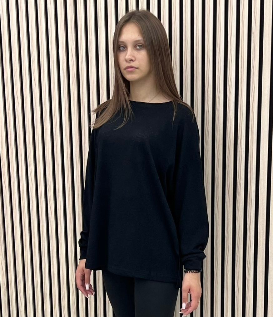 Жіночий лонгслів великих розмірів кофта жіноча оверсайз трикотажна однотонна