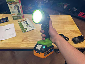 Світлодіодний прожектор Procraft LL18 UNIVERSAL (АКБ 20В 4Аг та ЗУ)