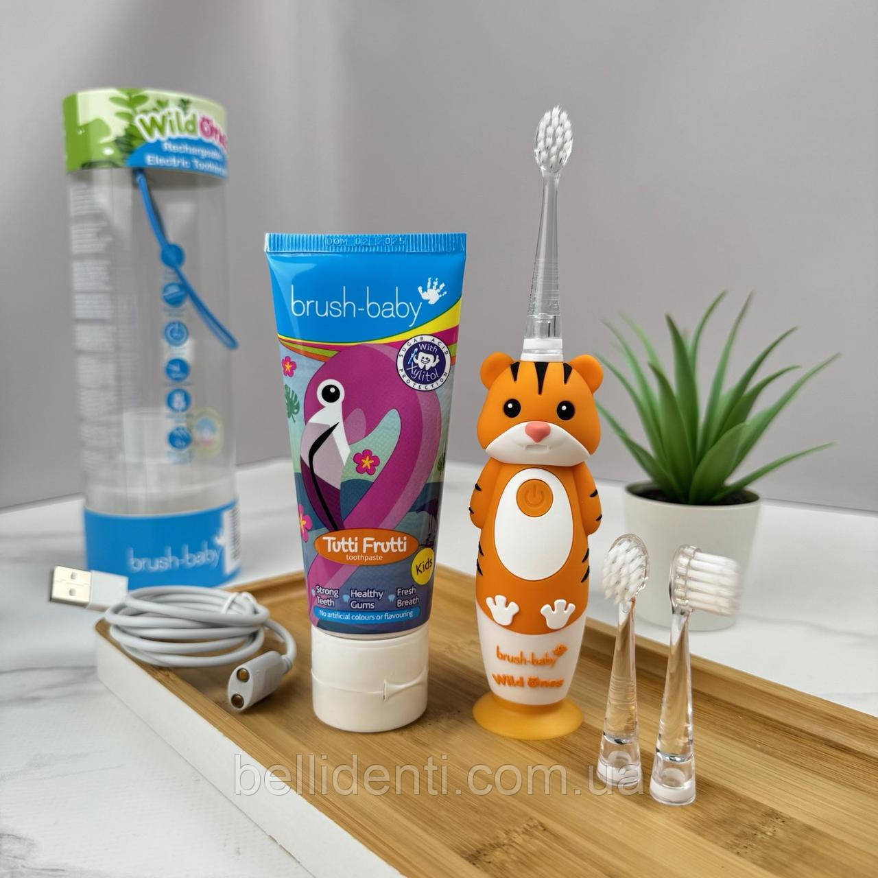 Набір від 3 до 10 років (щітка Brush Baby WildOnes Sonic, тигреня і паста Brush-Baby 50 мл, фламінго)