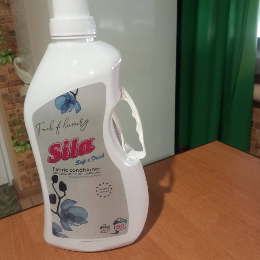Кондиціонер для білизни «Touch of luxury» 2,4 л, ТМ Sila - фото покупців 1