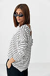 Легкий в'язаний джемпер у смужку — чорний колір, ONE SIZE (є розміри), фото 2