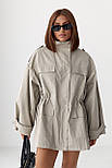 Подовжена жіноча вітрова куртка — світло-сірий колір, S (є розміри), фото 5