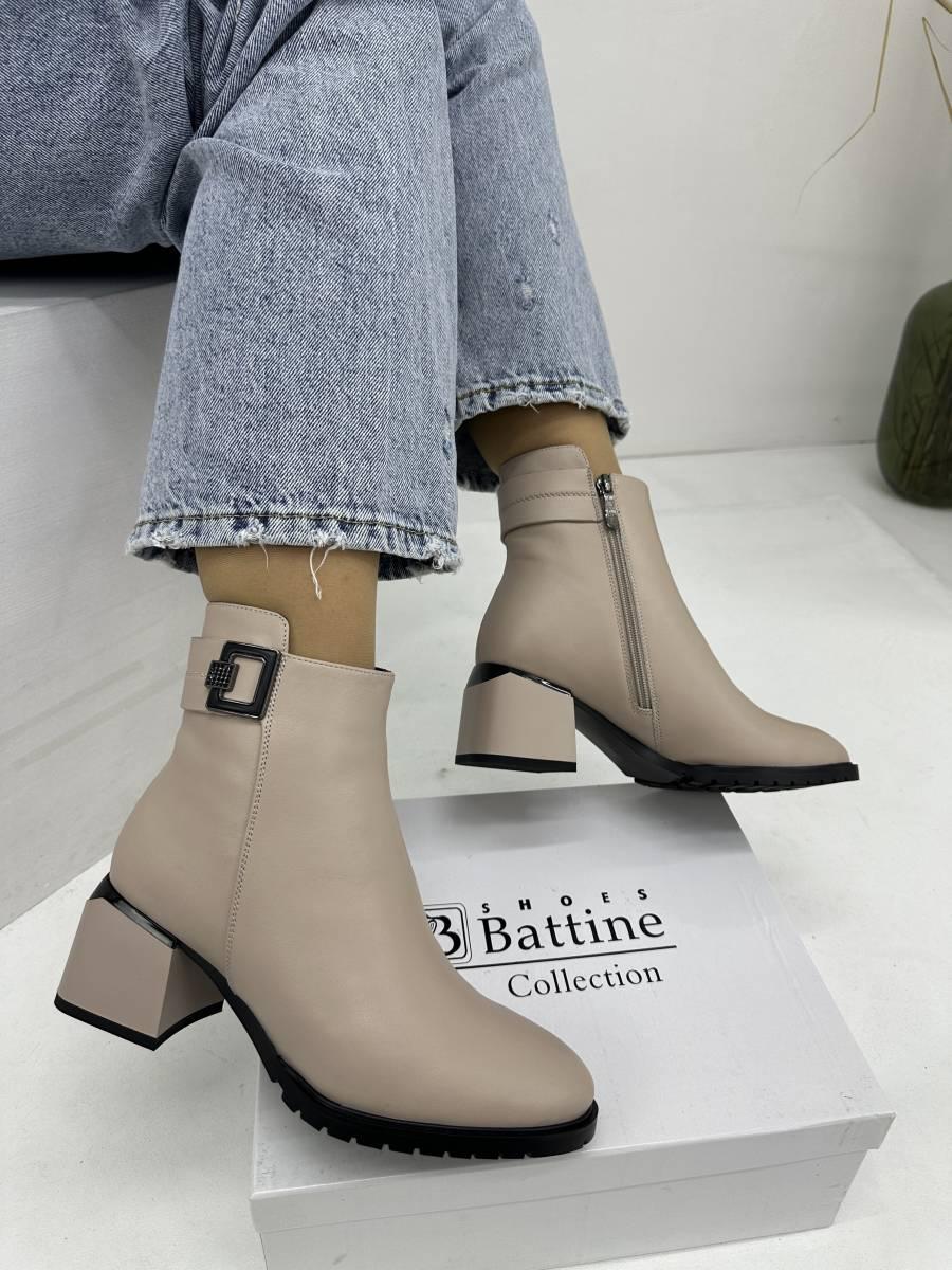 Черевики жіночі зимові Battine V887-203C-M5-A1712 бежеві шкіряні 38, фото 1