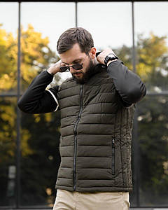 Чоловіча жилетка oliva ПП7834