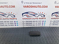 Накладка центральної консолі (тунелю) Audi A4 B7 36923