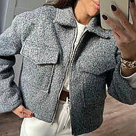 Стильний жіночий вкорочений бомбер з вовни