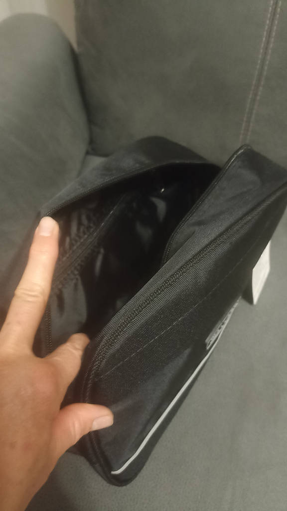 Несессер Wallaby 2100 черный - фото покупателей 1