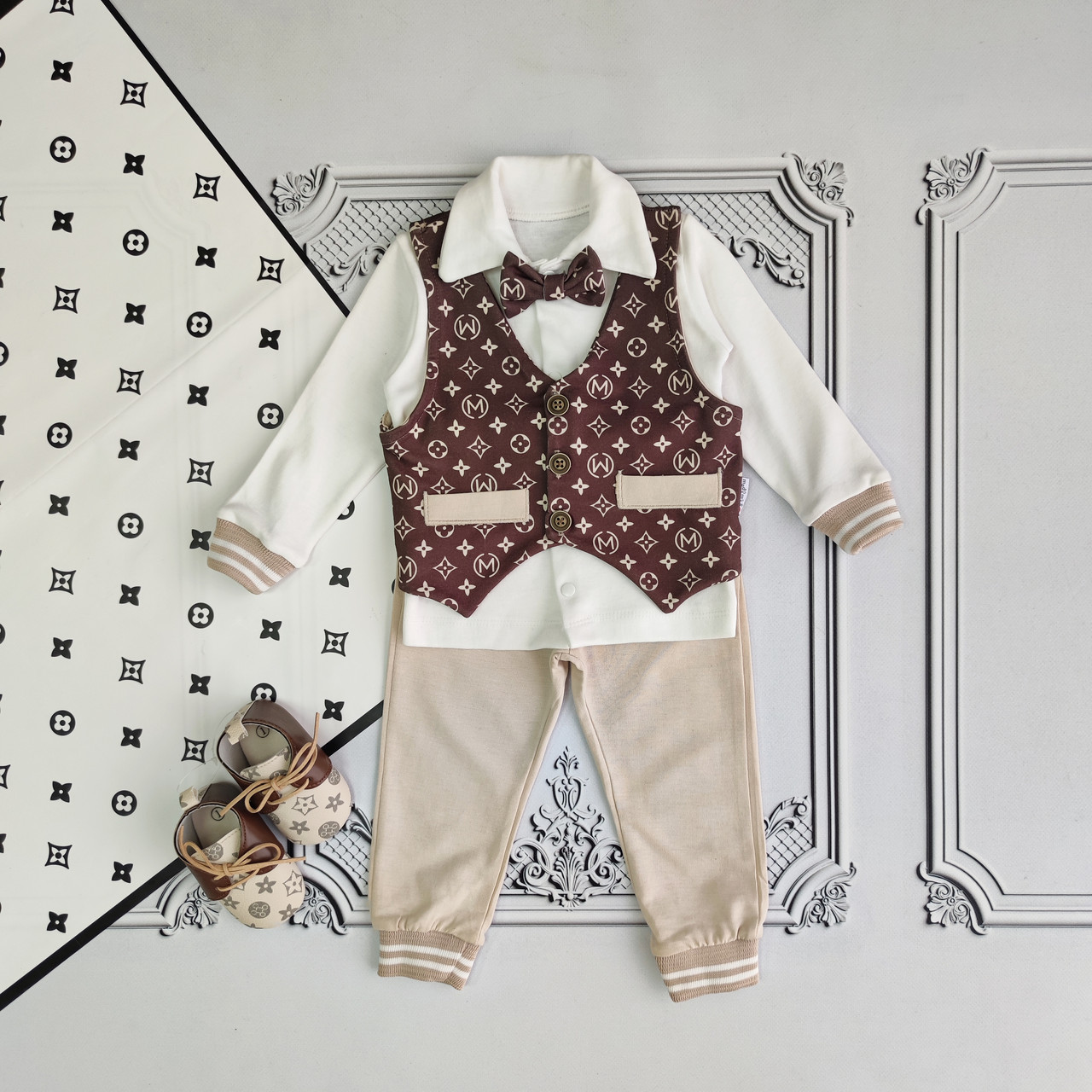 Костюм трійка для новонародженого хлопчика, комплект із жилеткою і метеликом, фото 1