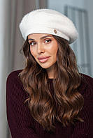 Жіночий берет на ніжці, колір білий