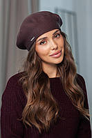 Жіночий в'язаний берет «Віола» колір шоколад