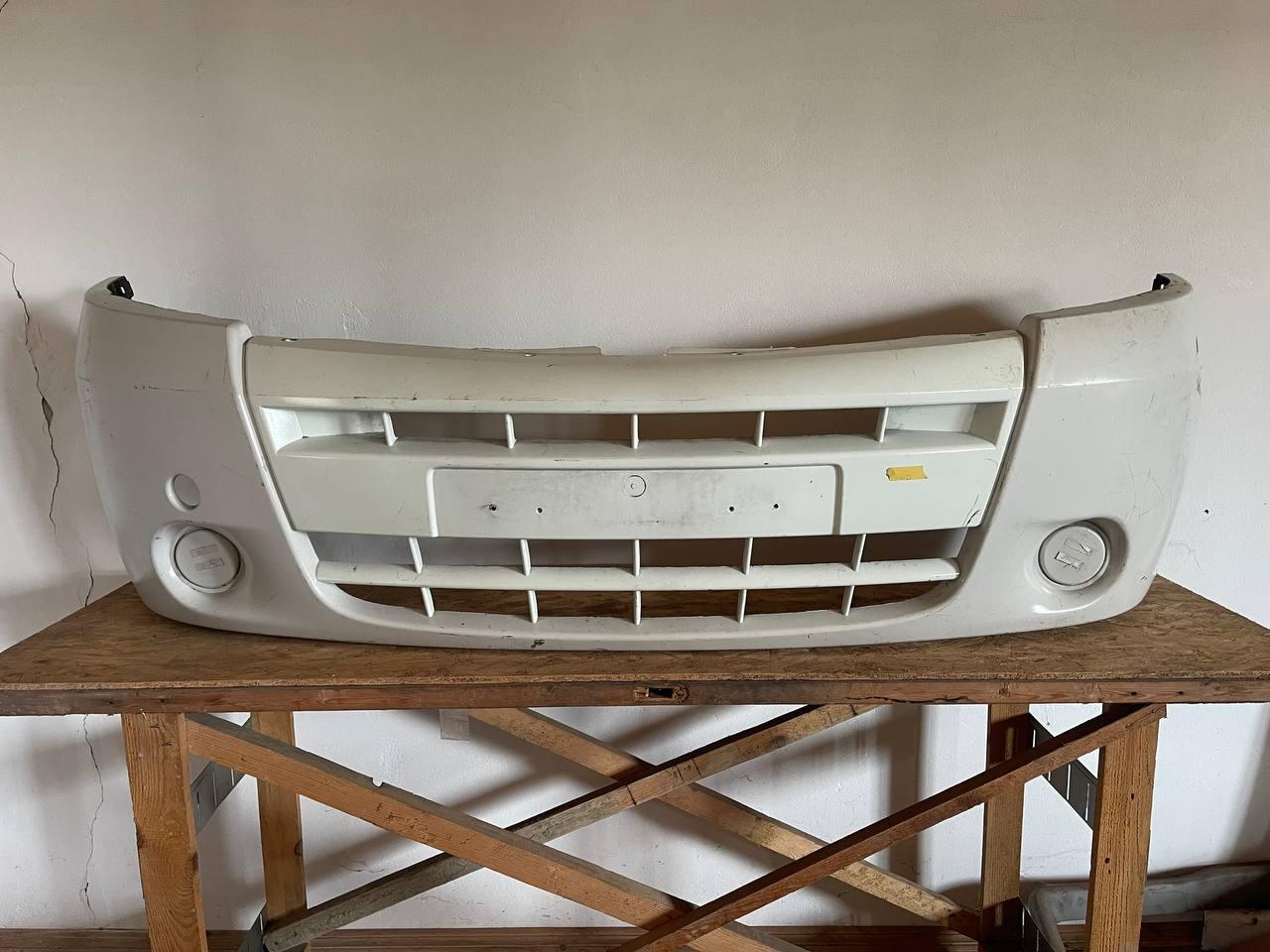 Бампер передній Renault Master II 2003-2010 8200197134, фото 1