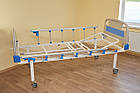 Ліжко медична функціональна АТОН КФ-2-МП-БП-ОП-К75 з пластиковими бильця, огорожами і колесами 75, фото 3