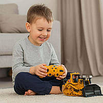 Бульдозер на радіоуправлінні TY 824 1:16 — гусеничний, з рухомим ковшем, підсвічуванням і акумулятором, фото 3