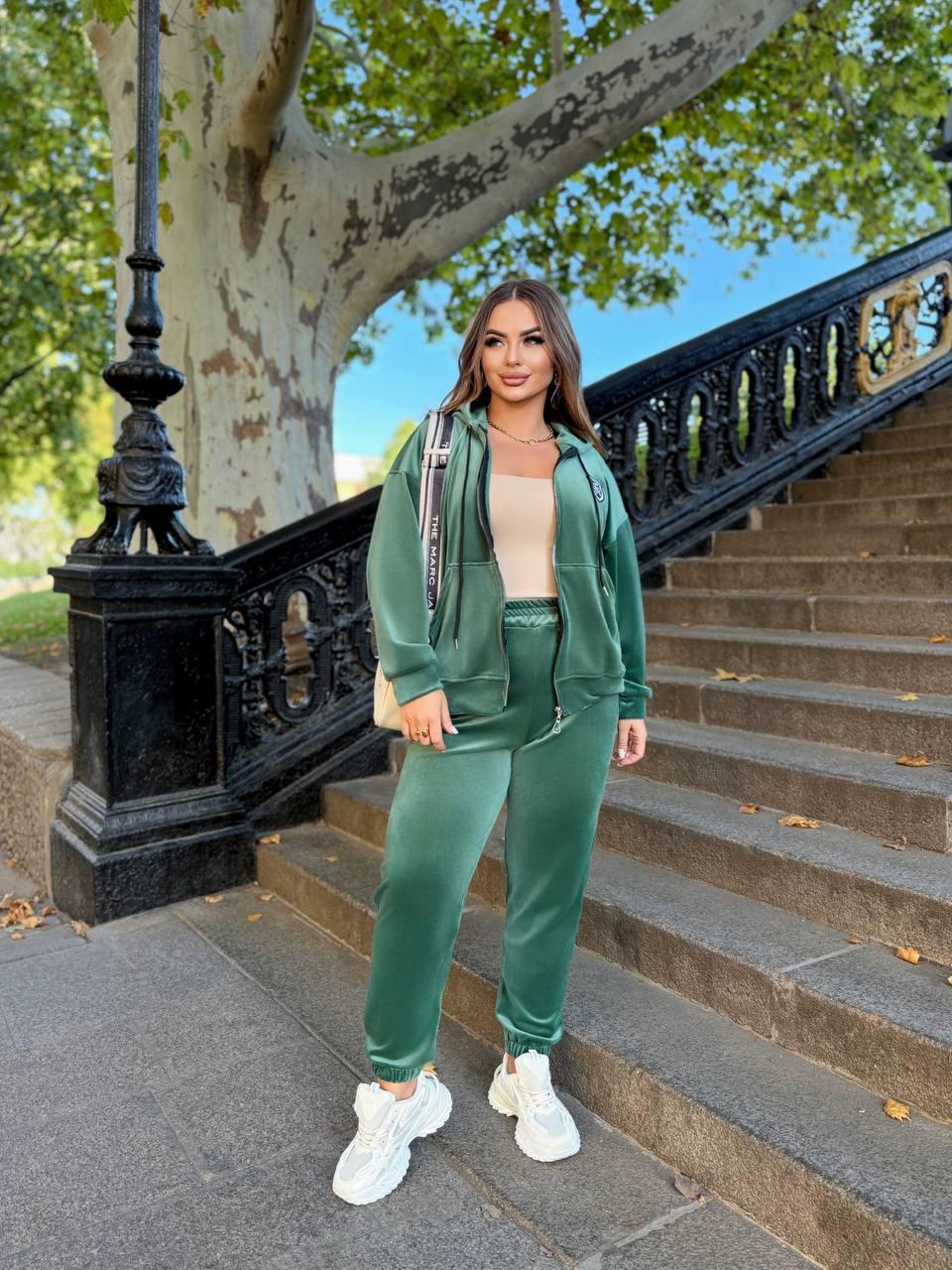 Жіночий велюровий спортивний костюм великого розміру 50-60, зип худі та штани., фото 1