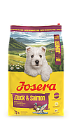 Сухий корм Josera Mini Junior with Duck & Salmon. Міні Юніор з качкою та лососем для малих порід 900 г