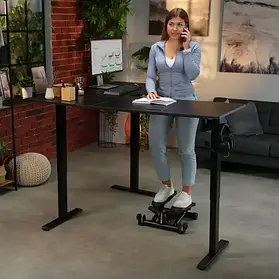 Письмові та комп'ютерні столи