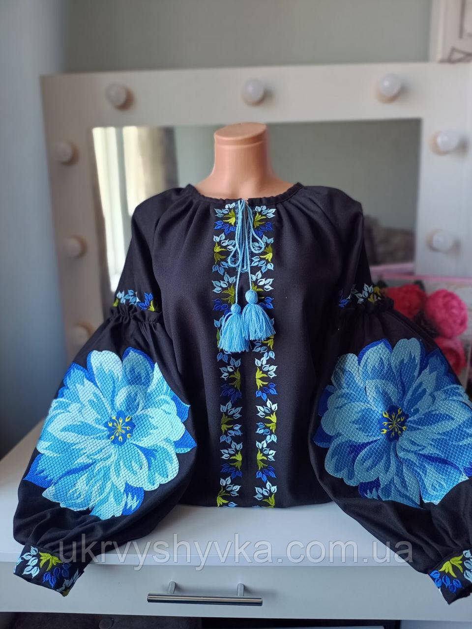 Вишиванка жіноча чорного кольору "Емілія", фото 1