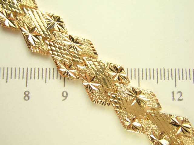 Нове надходження ЮБ XP Позолота 18K: Браслет 151, Сережки 66,