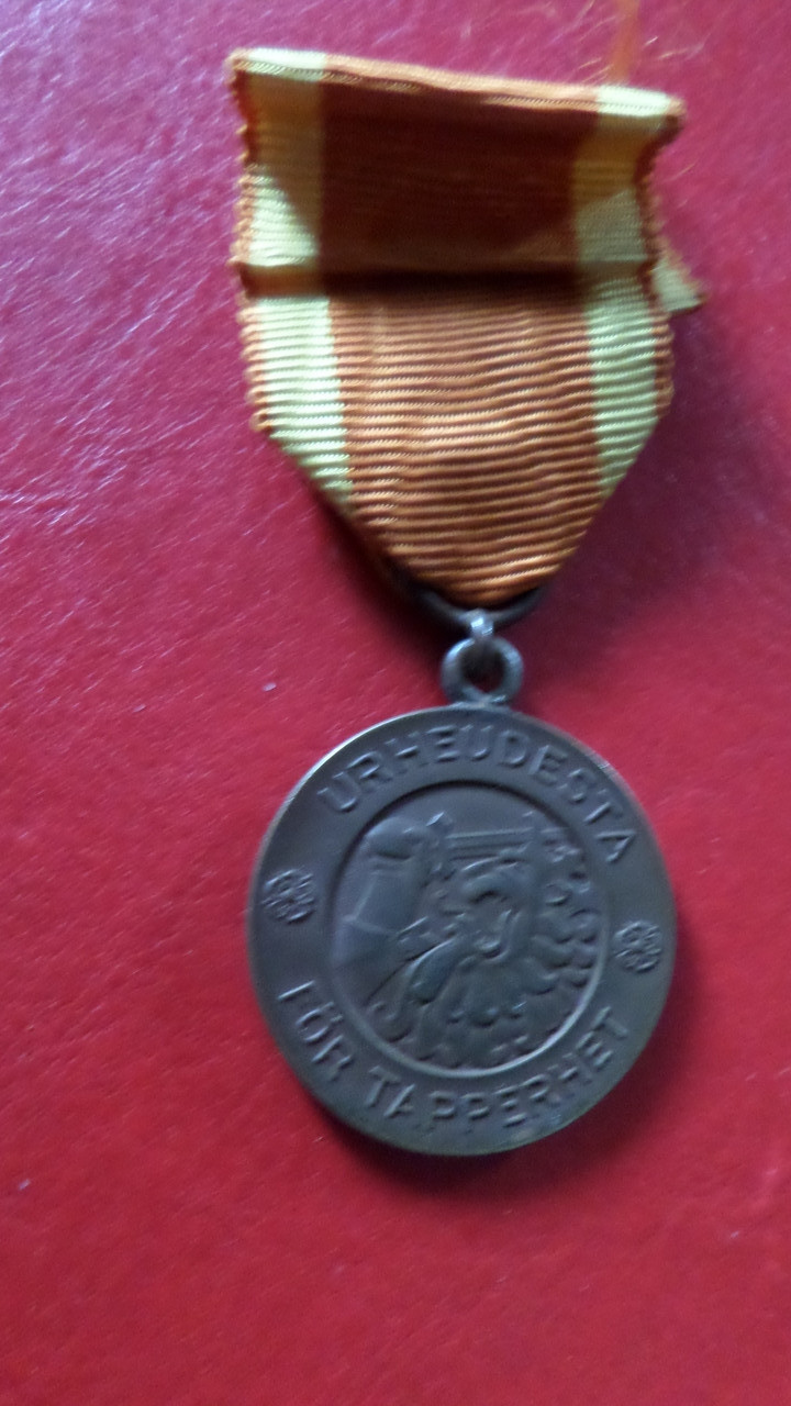 Фенляндія Медаль Ордена Хреста Свободи 2 класу зразка 1941 (медаль заснована 16 грудня 1940 року)., фото 1