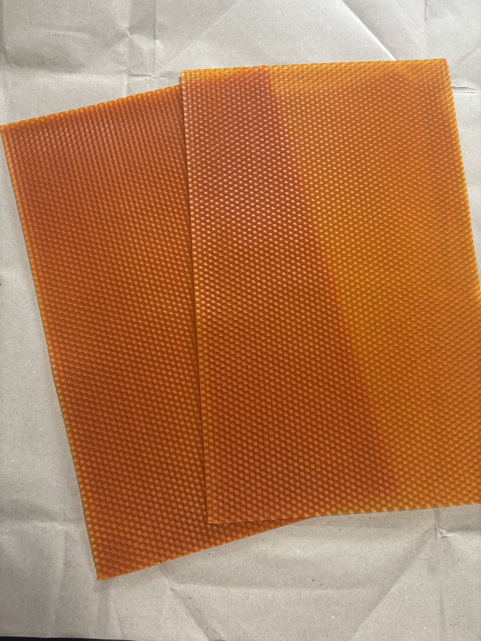 Вощина натуральна кольорова із воскових листів помаранчева для виготовлення свічок (410х260 мм, 80 г)