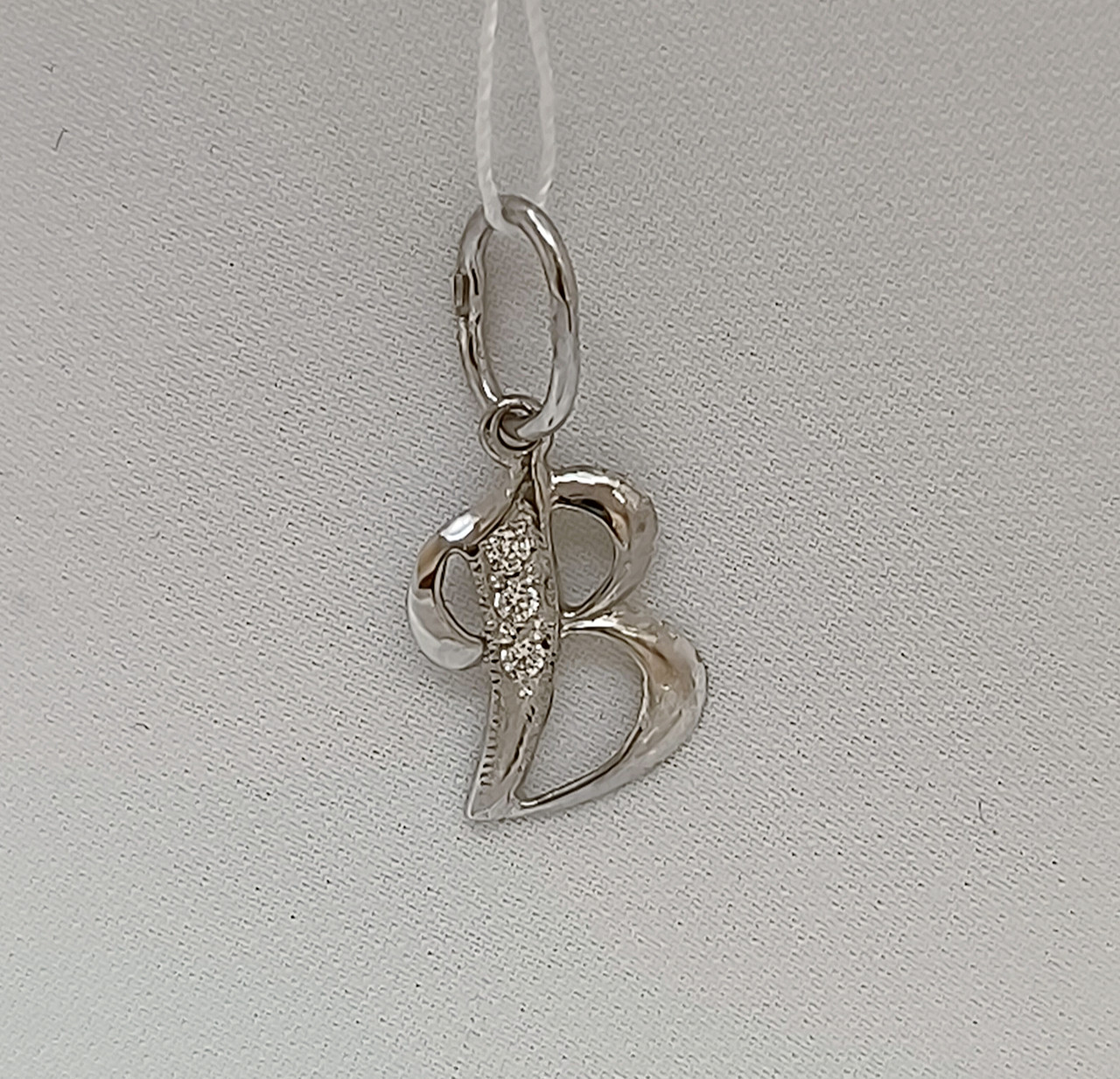 Срібний підвіс літера В