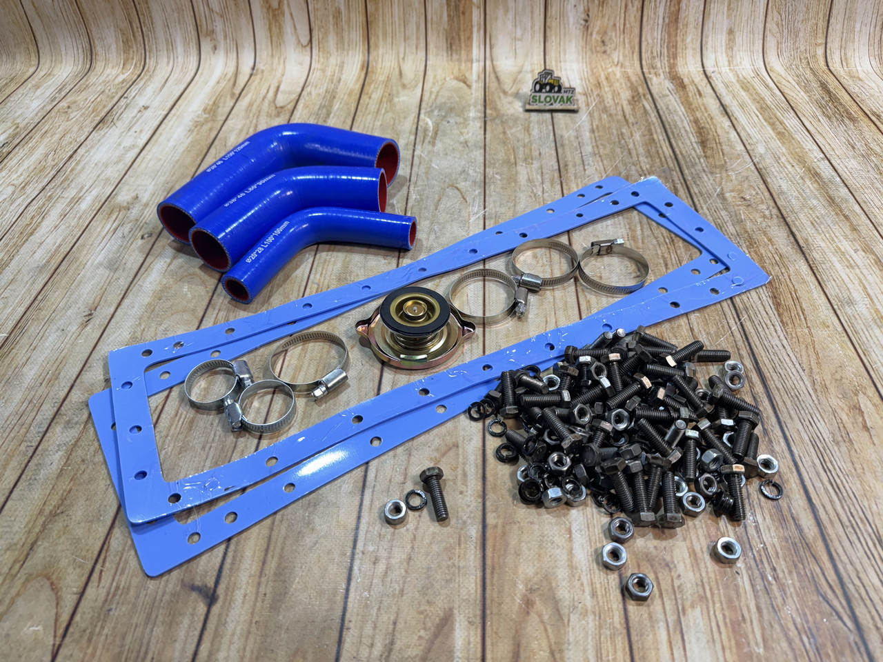 Ремкомплект радіатора МТЗ-80/82 Силікон (прокладки, патрубки, кришка бака, термостат, кріплення), фото 1