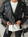 Жіноча укорочена шкіряна чорна куртка косуха, фото 4
