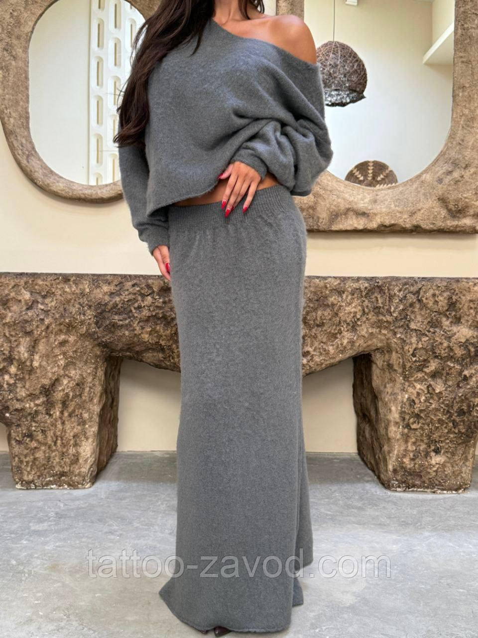 Трикотажний костюм жіночий кофта з опущеними плечі та довга спідниця 42-46, фото 1