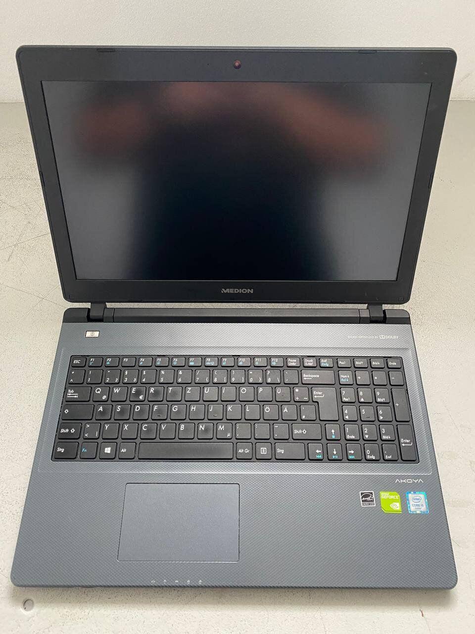 Б/в Ноутбук Medion Akoya P6670 15.6" 1920x1080| i5-6200U| 8GB RAM| 128GB SSD+1000GB HDD| 940MX 2GB