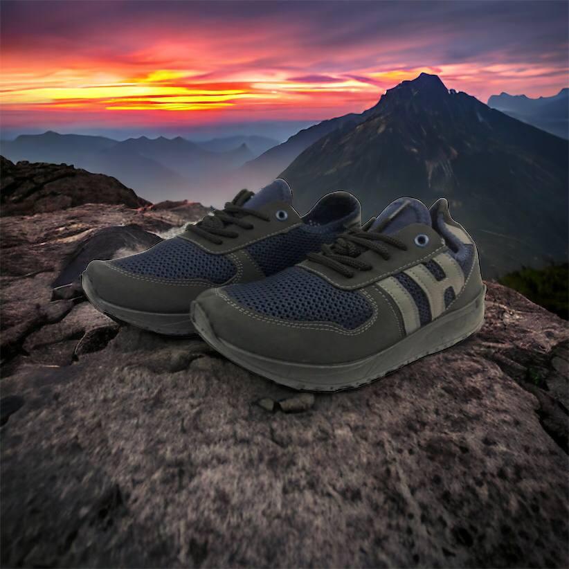 Молодіжні зручні чоловічі кросівки 43 размер, М'які тонкі кросівки Чоловічі з тканини UW-73, фото 1